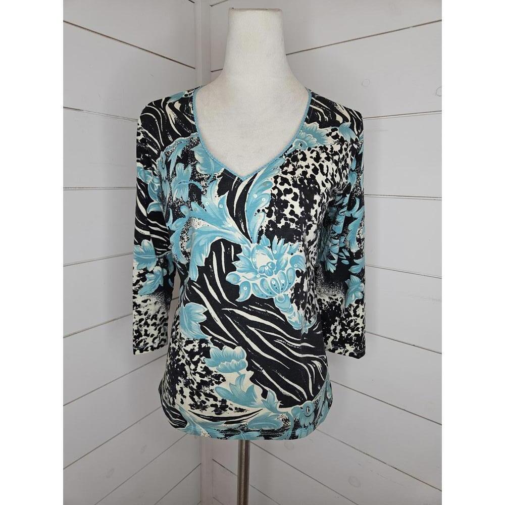 Y2K City Girl medium blue black & cream floral v neck shirt